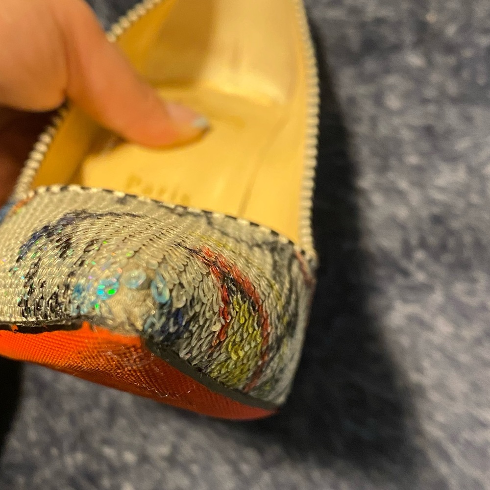 CHRISTIAN LOUBOUTIN - Picture 6 of 14